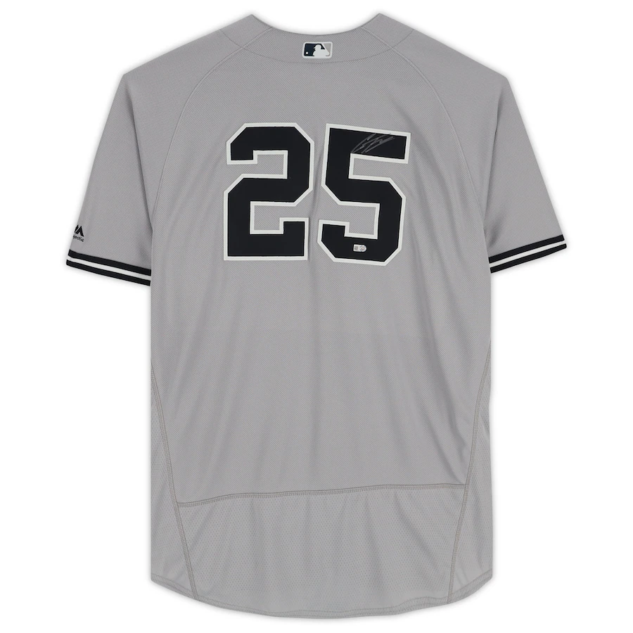 Gleyber Torres Signed New York Yankees Topps Gray Majestic Authentic Jersey (Fanatics)