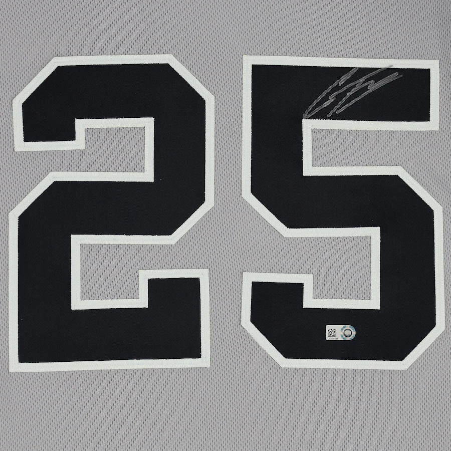 Gleyber Torres Signed New York Yankees Topps Gray Majestic Authentic Jersey (Fanatics)