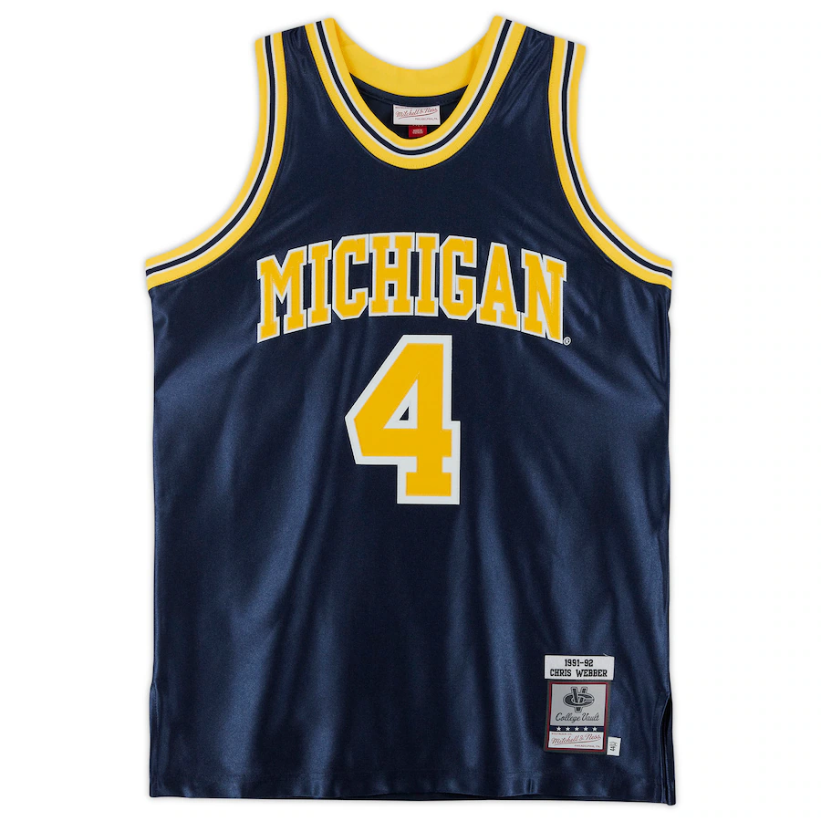 Chris Webber Navy Michigan Wolverines Signed Mitchell & Ness 1991-92 Authentic Jersey with "92-93 Consensus AA" Inscription (Fanatics)