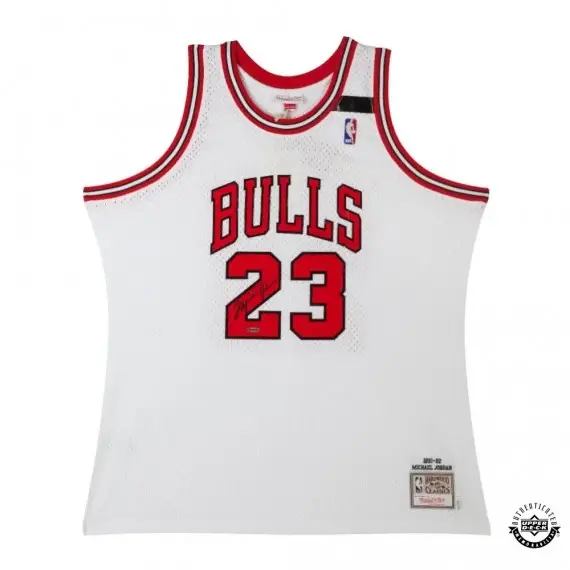 Michael Jordan Signed Chicago Bulls 1991-92 White Authentic Mitchell & Ness Jersey (Upper Deck)