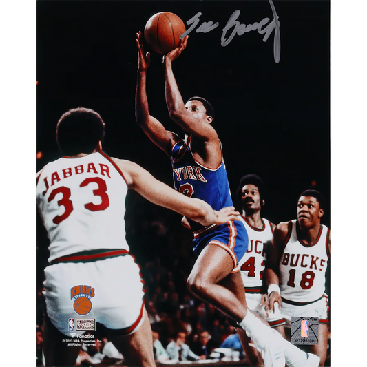 Dick Barnett Signed New York Knicks 8" x 10" Shooting vs. Bucks Photograph (Fanatics)