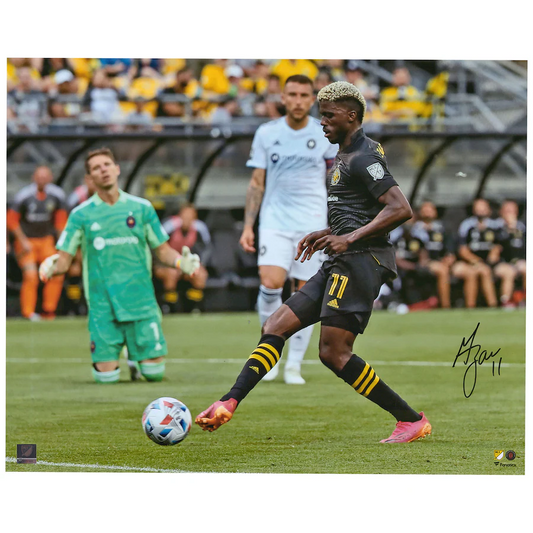 Gyasi Zardes Signed Columbus Crew  16" x 20" Action Photograph (Fanatics)