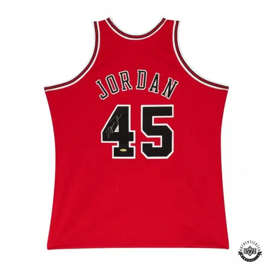 Michael Jordan Signed 1995 Chicago Bulls #45 Jersey M&N (Upper Deck)