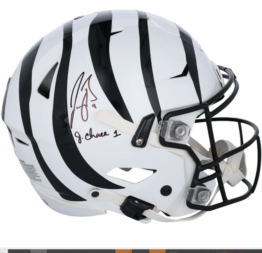 Joe Burrow & Ja'Marr Chase Signed Cincinnati Bengals Riddell Alternate Speed Flex Authentic Helmet (Fanatics)