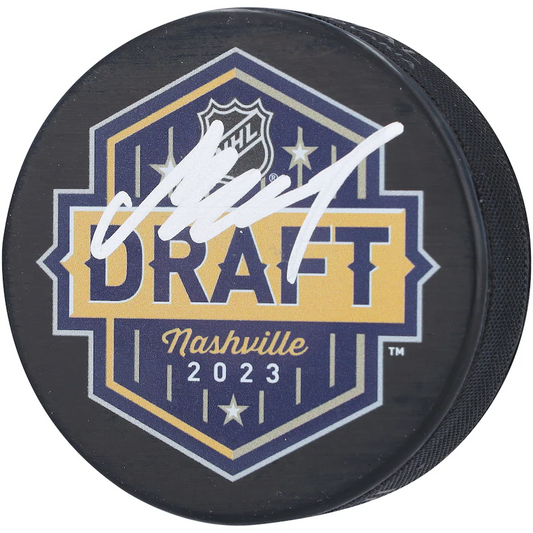 Matvei Michkov Signed Philadelphia Flyers 2023 Draft Logo Hockey Puck (Fanatics)