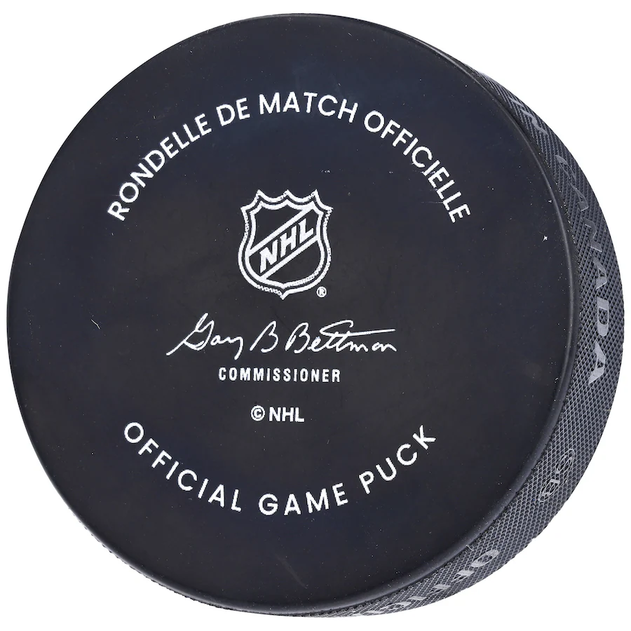 Alexander Ovechkin Signed Washington Capitals  Official Game Puck (Fanatics)